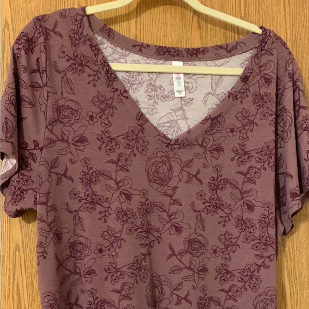 LuLaRoe Christy top